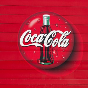 【食品・消費財】コカ・コーラ社に学ぶ経営戦略とサステナビリティの統合