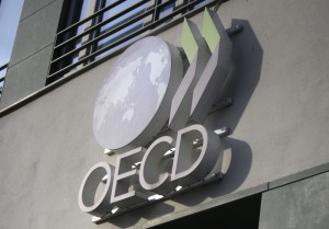 【国際】OECD、多国籍企業の租税回避に向けG20諸国向け第1次BEPS提言を発表
