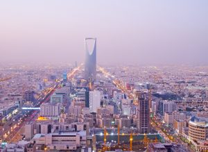 【サウジアラビア】サルマーン国王「ビジョン2030」で石油依存からの脱却を発表