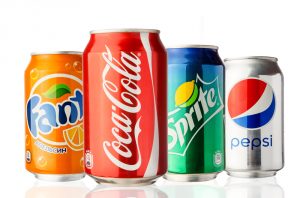 【アメリカ】缶はペットボトルやびんより二酸化炭素排出量が少ない。米国アルミ協会調べ