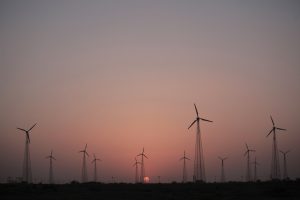 【インド】風力発電買取価格、FITから入札へ移行の展望。風力発電関連事業者に動揺広がる