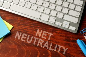 【アメリカ】連邦通信委員会、ISP事業者への「ネット中立性規則」の廃止を承認