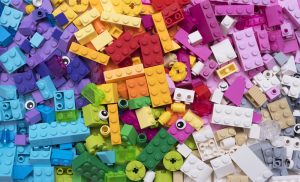 【デンマーク】玩具レゴ、ブロック素材を植物に一部転換。2030年までに導入拡大