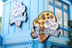 【イギリス】ベン&ジェリーズ、店舗でのアイスクリーム販売でカーボンオフセットをセット販売