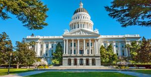 【アメリカ】カリフォルニア州、カルパースとカルスターズに気候関連財務リスク考慮と報告を義務化