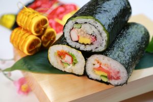 【日本】農林水産省、コンビニ・スーパーに対し、恵方巻きの食品廃棄物削減呼びかけ