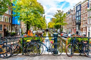 【オランダ】アムステルダム市、2030年までにガソリン・ディーゼル車走行禁止を計画