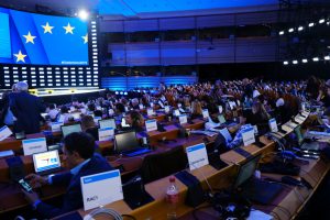【EU】欧州委、各加盟国の二酸化炭素排出量削減・再エネ導入等の計画案を評価。EU目標に未達