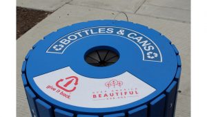 【アメリカ】コカ・コーラ財団、リサイクル箱支給で3800万円助成。Keep America Beautifulと協働