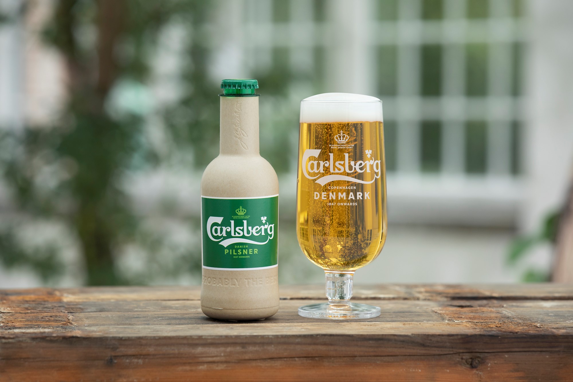 デンマーク】カールスバーグ、世界初紙製ビールボトル「グリーン