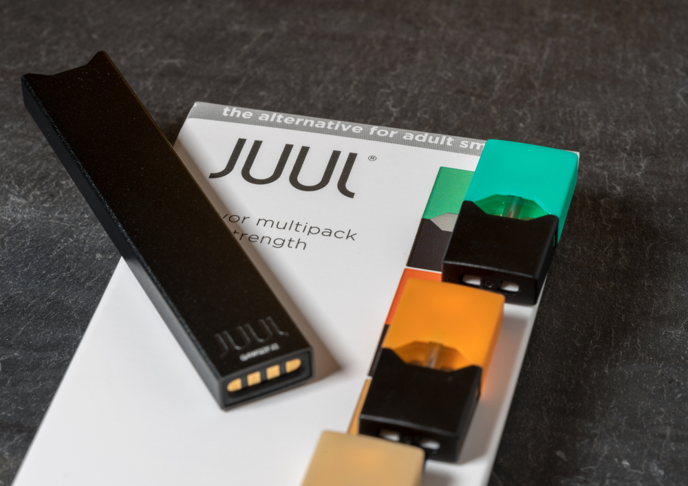 【アメリカ】電子たばこ大手JUUL Labs、フレーバー付き電子たばこの販売を一時停止。製品広告も停止 1