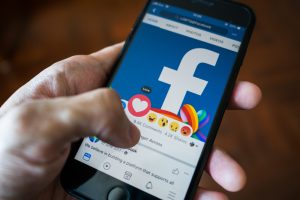【国際】フェイスブック、SNS運営基準強化。児童ヌードや自傷行為、ヘイトスピーチ等で削除投稿数公表