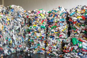 【日本】2018年のプラスチックリサイクル統計発表。リサイクル率が低下。統計係数の見直しの影響大
