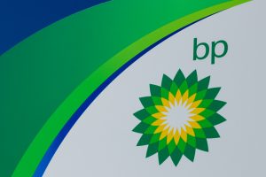 【イギリス】BP、2050年までの事業活動でのCO2ネットゼロ発表。製品CFPは原単位で半減