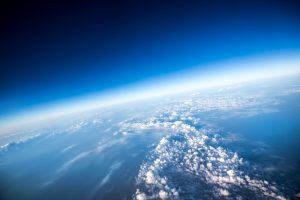 【国際】WMO、オゾン層が観測史上最も薄い水準を記録。紫外線注意。長期的には回復傾向