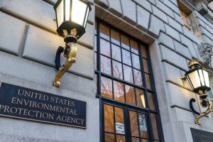 【アメリカ】EPA、エチレンオキシドの規制強化最終ルール発表。水質浄化法案の規制緩和も