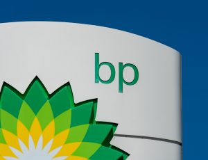 【イギリス】BP、石油化学事業をイネオスに5400億円で売却。資産売却を加速