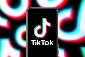【国際】TikTok、ヘイトスピーチ対策を強化。投稿削除やアカウント禁止措置を実施する方針