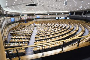 【EU】欧州議会、2030年のCO2削減目標を60%に引上げで可決。今後、加盟国と折衝