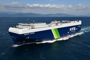 【日本】日本郵船、国内初のLNG燃料船を竣工。自動車輸送船でCO2を40%減。2035年からはゼロ目指す