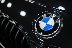 【国際】BMW、2030年にEV販売比率50%以上を視野。車両のリサイクル性能・再生素材活用も拡大