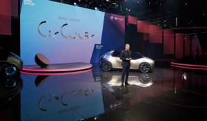 【ドイツ】BMW、「i Vision Circular」発表。サーキュラーエコノミー原則徹底のコンセプト車