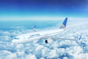 【アメリカ】ユナイテッド航空、史上初の100%SAF使用の乗客フライト成功。片側エンジン