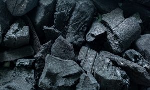 【イギリス】政府、30年ぶりに深層石炭採掘を許可。原料炭採掘。デベン卿は批判