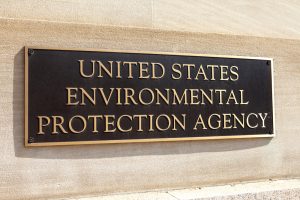 【アメリカ】EPA、PFAS報告でのデミニマス免除ルールを撤回へ。事業者の報告義務強化