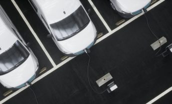 【イギリス】BPベンチャーズ、商用車EV転換支援システムDynamonに7億円出資