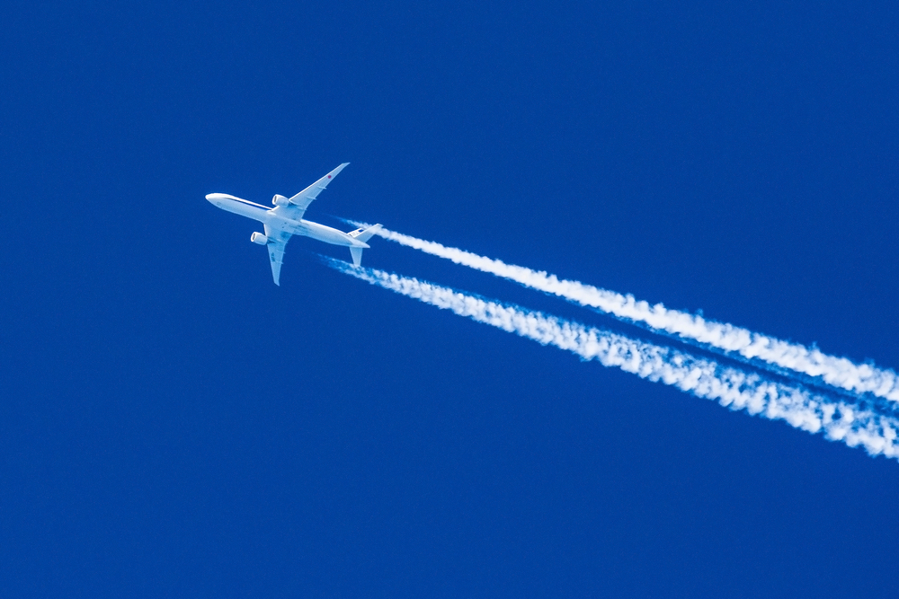 【アメリカ】アメリカン航空、飛行機雲発生抑制による温室効果削減で研究成果。54%減 1