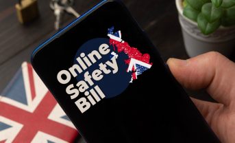 【イギリス】オンライン安全法成立。AI安全では大手7社がポリシー制定。市場リード狙う