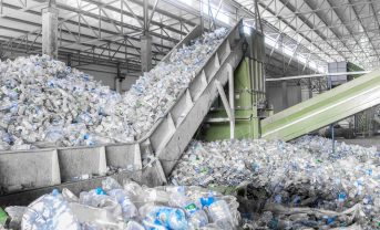 【日本】公取委、市町村回収ペットボトル再処理で容リ協に苦言。流通の多様化が望ましい