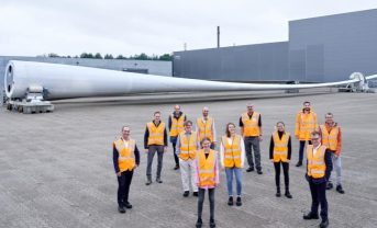 【フランス】ZEBRA、リサイクル可能な熱可塑性プラスチック製風力ブレード第2号製造に成功
