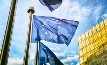 【EU】EU理事会と欧州議会、ネットゼロ産業法案で政治的合意。戦略的技術のEU域内生産40%を法定目標