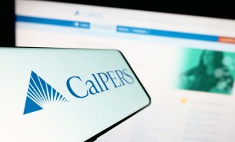 【アメリカ】カルパース、2023年株主シーズンで取締役選任議案への賛成率52%。日本市場で基準変更