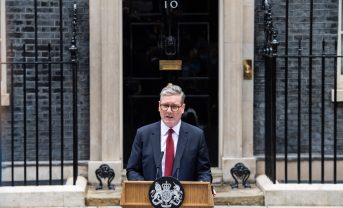 【イギリス】スターマー新首相、重点政策6分野発表。経済成長重視。電力、保健、教育改革も