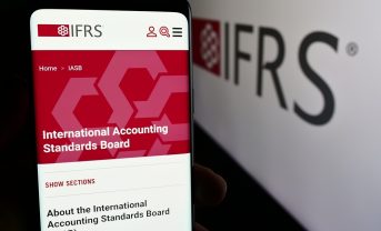 【国際】ISSB、SASBスタンダード改訂に着手。IFRS S1で義務化。優先セクターを特定