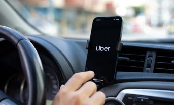 【国際】Uber、配車車両のEV転換を加速。2040年ZEV100%目標を堅持