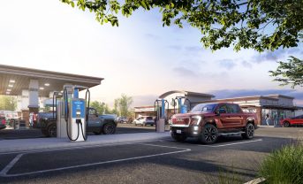 【アメリカ】GMとChargePoint、超急速EV充電スタンド設置計画発表。最大500基