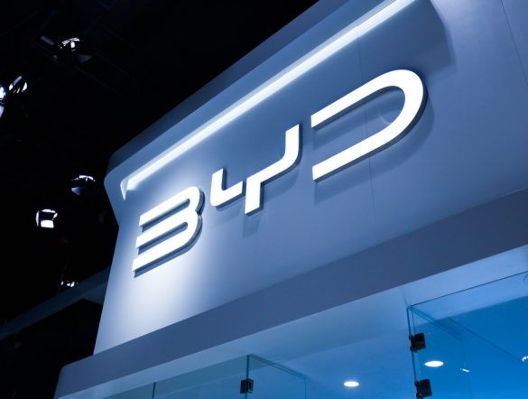 【中国】BYD、EV年間販売台数が176.5万台で前年比12.1%増。テスラは178.9万台で1.1%減