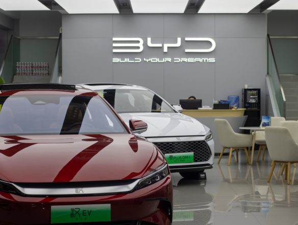【日本】BYD、軽EVとEVトラックを2026年後半に日本市場投入へ。自動車専用船も続々