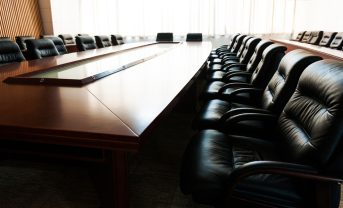 【日本】経産省、「「稼ぐ力」を強化する取締役会5原則」とCGガイダンス策定。TOPIX500企業向け