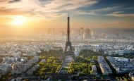 【フランス】上院、ファストファッション規制法可決。SheinやTemu広告規制。ブランドに環境評価義務化