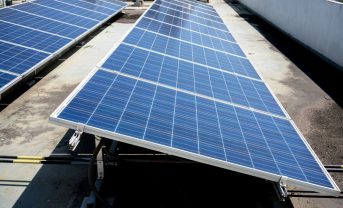 【日本】関西電力等3社、使用済み太陽光発電パネルのリユース・リサイクルでの協定書を締結