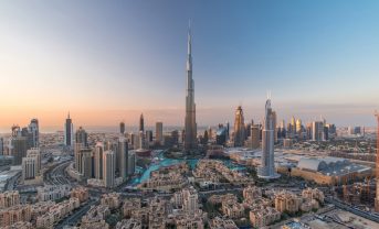 【UAE】法定GHG算定・削減義務制度が適用開始。年間排出量50万トン以上が対象