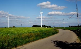 【イギリス】政府、陸上風力発電戦略公表。2030年までに最大10GW新設。雇用効果4.5万人