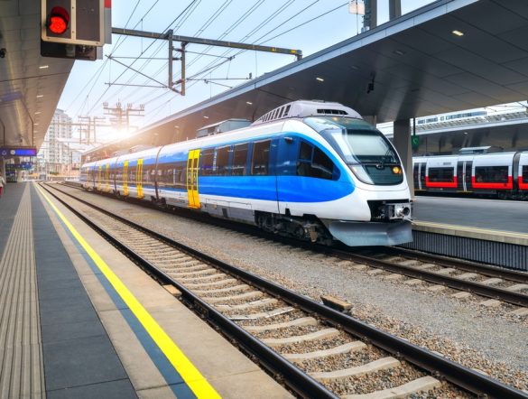 【EU】欧州委、交通インフラ整備で補助金4700億円決定。グリーン輸送で鉄道網整備重視