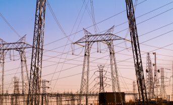 【アメリカ】IEEFA、トランプ政権の反再エネ政策に警鐘。不確実性高まり電気料金上がる