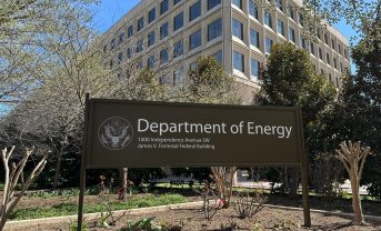 【アメリカ】エネルギー省、エネルギー移行助成金適格性レビューで223件への助成中止。1.1兆円